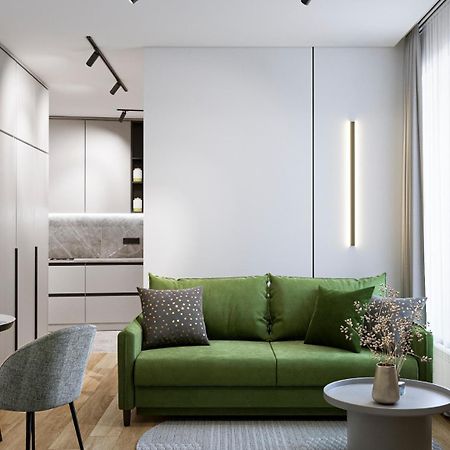 Apartment In The City Center Near The Park Lviv Eksteriør billede